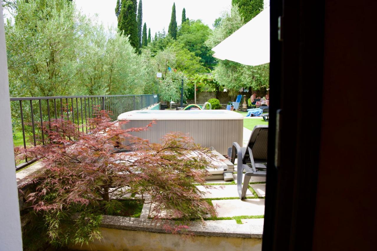 Hotel Diffuso Il Portichetto Vezio Perledo Buitenkant foto