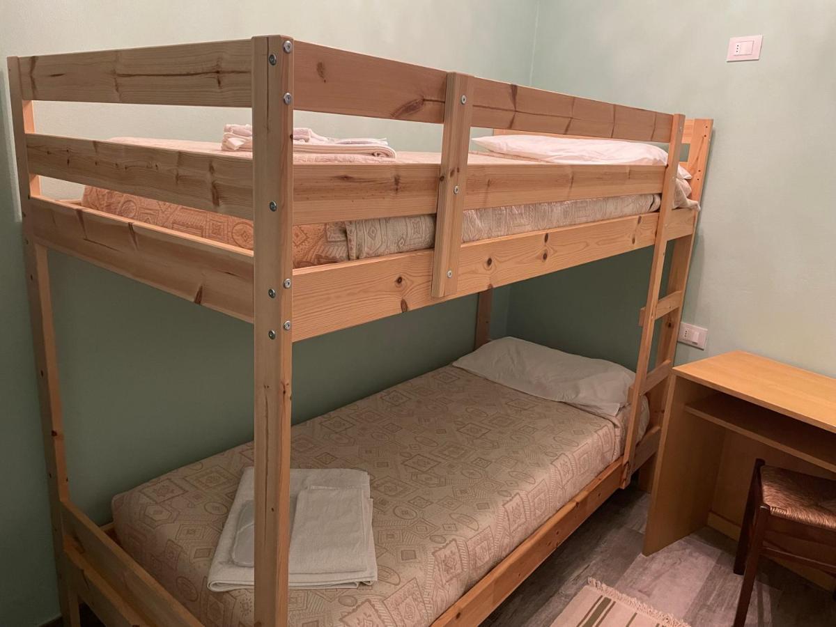 Hotel Diffuso Il Portichetto Vezio Perledo Buitenkant foto