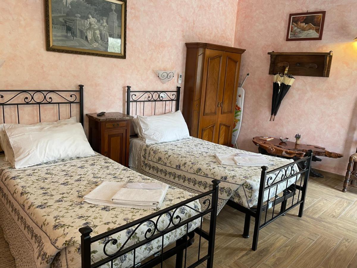 Hotel Diffuso Il Portichetto Vezio Perledo Buitenkant foto