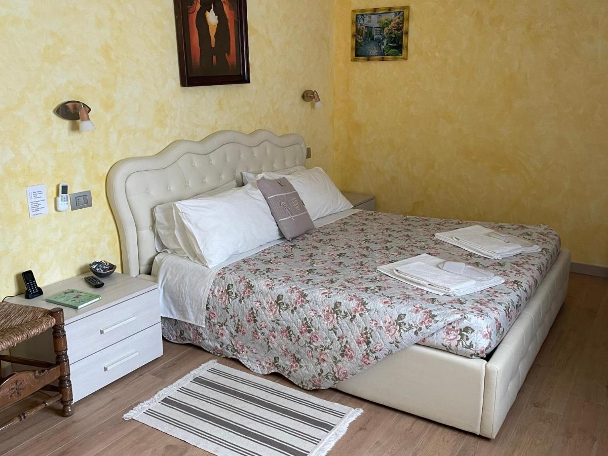 Hotel Diffuso Il Portichetto Vezio Perledo Buitenkant foto