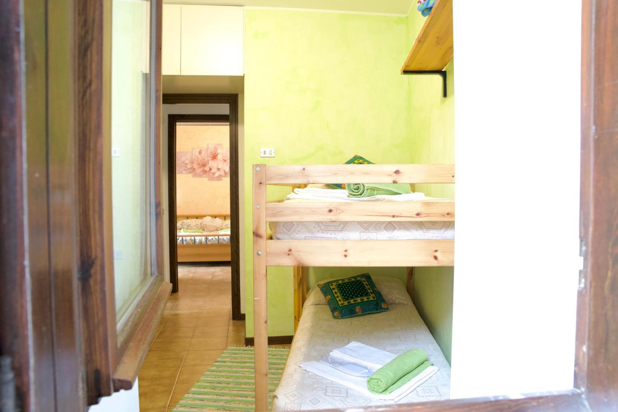 Hotel Diffuso Il Portichetto Vezio Perledo Buitenkant foto