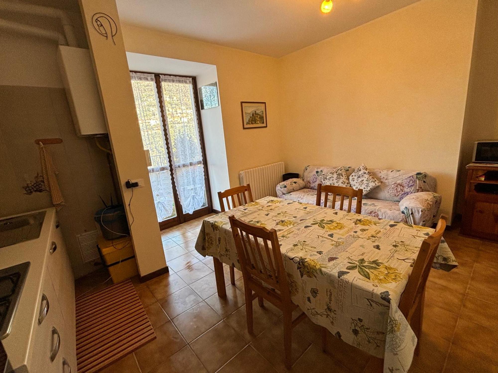 Hotel Diffuso Il Portichetto Vezio Perledo Buitenkant foto