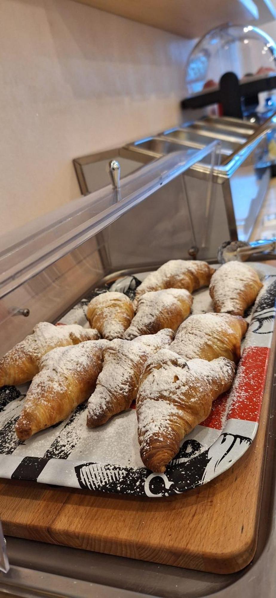 Hotel Diffuso Il Portichetto Vezio Perledo Buitenkant foto